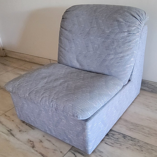 Sillon 1 Cuerpo Banqueta Con Respaldo 70x87x77 Almohadones Celeste / Violeta Tramado (Usado)