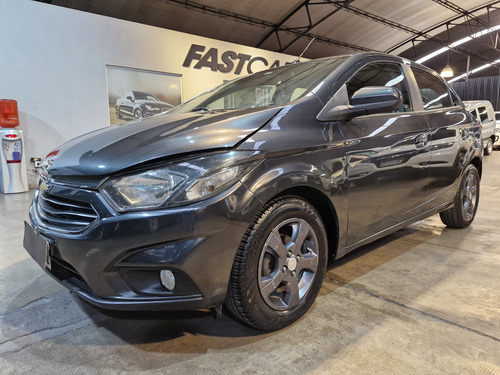 Chevrolet Onix -chocado-
