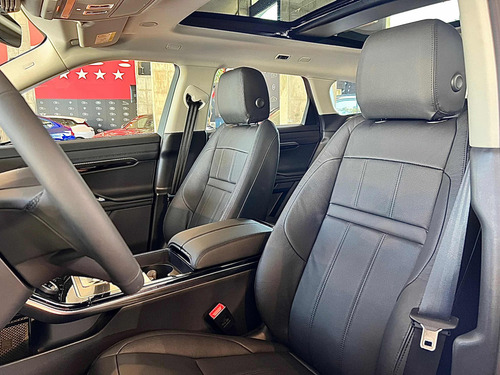 Imagen 18 de 21 de Land Rover Range Rover Evoque New Model P300e Hibrida
