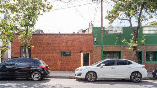 Imagen 7 de 30 de Galpon,ph,taller,oficina, Boedo,248 M2, Patio