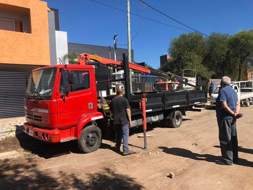 Mercedes 712 Con Grua Palfinger - Hidrogrua