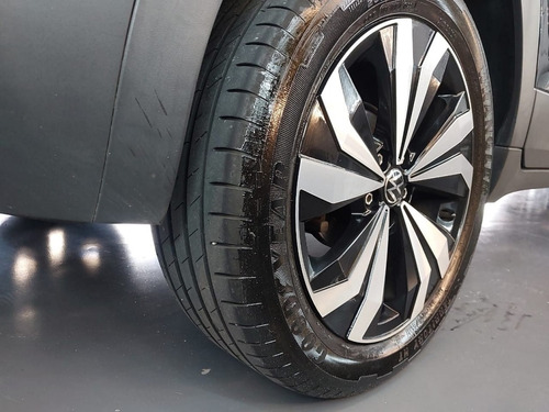 Volkswagen T-Cross 1.0 200 TSI TOTAL FLEX AUTOMÁTICO