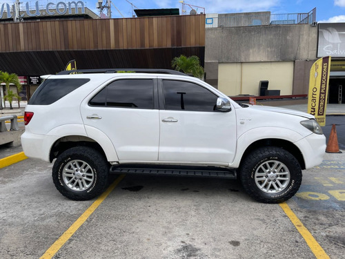 Imagen 6 de 14 de Toyota Fortuner
