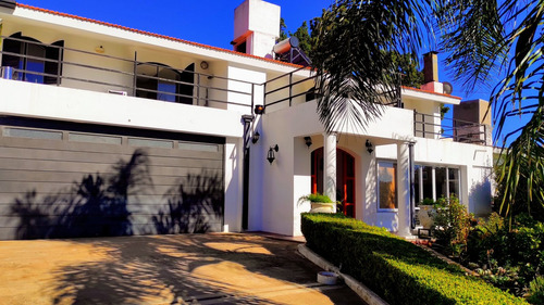 Se Vende Hermosa Casa C/pileta En Villa Del Lago- Carlos Paz