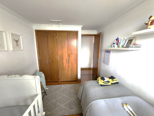 Remodelado Frente Parque Bicentenario. Venta Dueños Directo