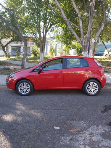 Imagem 2 de 8 de Fiat Punto 2016 1.6 16v Essence Flex Dualogic 5p