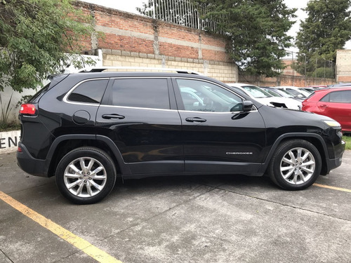 Imagen 8 de 15 de Jeep Cherokee 2017 2.4 Limited Plus At