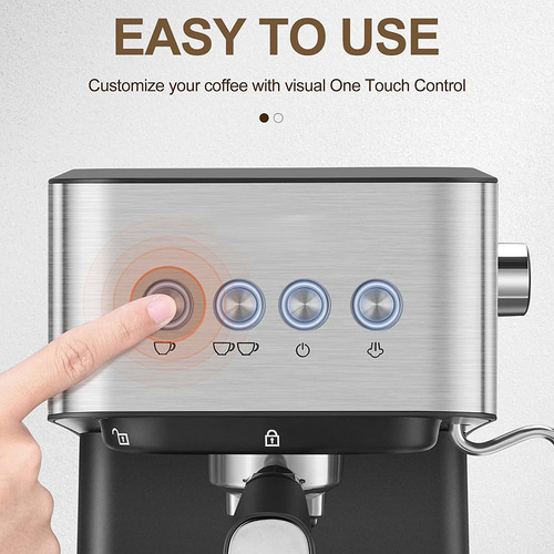 Cafetera Con Capuchino Con Leche. Máquina Todo En Uno, Barra