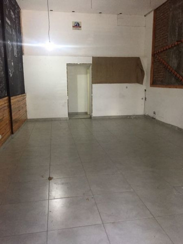 Imagen 3 de 5 de Local En Venta En Florencio Varela