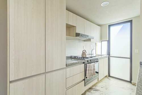 Imagen 15 de 28 de Casa En Venta Con Alberca, Acabados De Lujo Y Terraza Al Sur De Cuernavaca