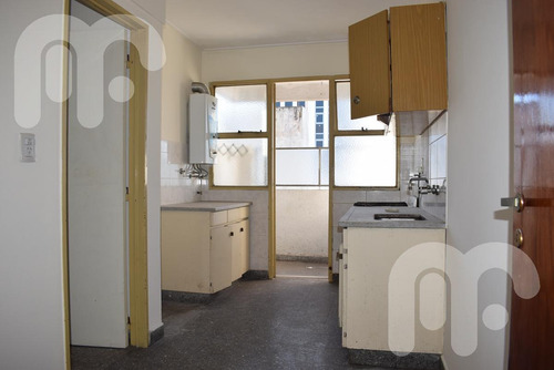 Imagen 2 de 22 de Venta Departamento Céntrico La Plata