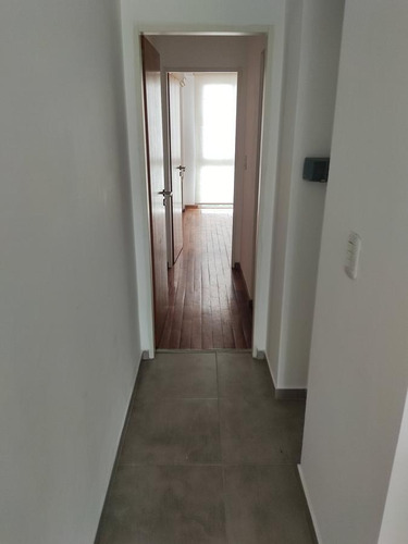 Imagen 8 de 17 de Venta Departamento 2 Dormitorios Frente A Plaza Olazabal - 7 Y 38 - La Plata