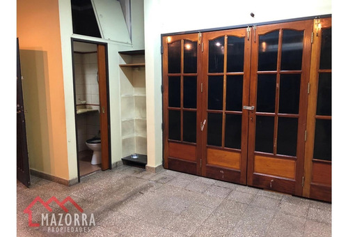 Imagen 4 de 5 de Local En Alquiler-caseros Centro