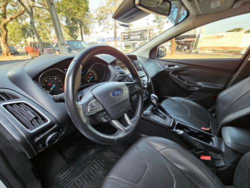 Ford Focus 2.0 Titanium Flex Powershift 5p