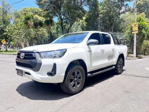 Toyota Hilux 2.4l