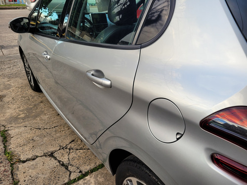 Peugeot 208 1.6 Feline