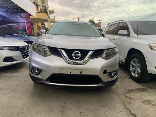 Nissan Xtrail 2015 3 Filas Leather $750,000