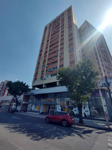 Departamento En Venta De 3 Ambientes Hipolito Yrigoyen 2939 10 (lanus)