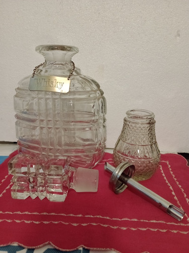 Whiskera De Vidrio Con Cartel Y Salero De Vidrio (Usado)