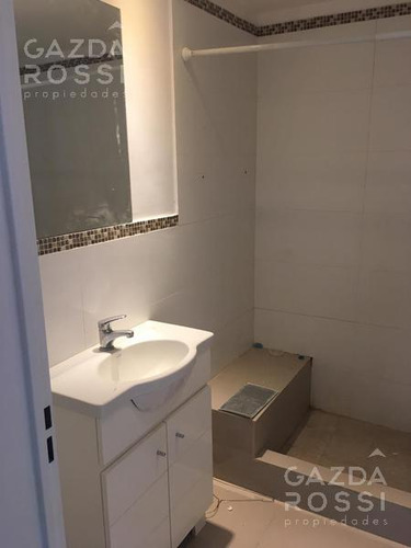 Excelente Dúplex En Venta En Canning, A Metros Del Shopping Las Toscas.