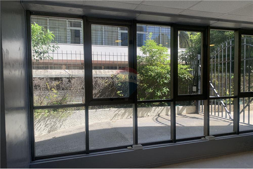 En Venta Local Comercial Con Excelente Ubicación