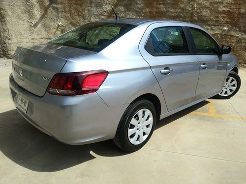 Imagen 4 de 11 de Peugeot 301 Active Manual Modelo 2021