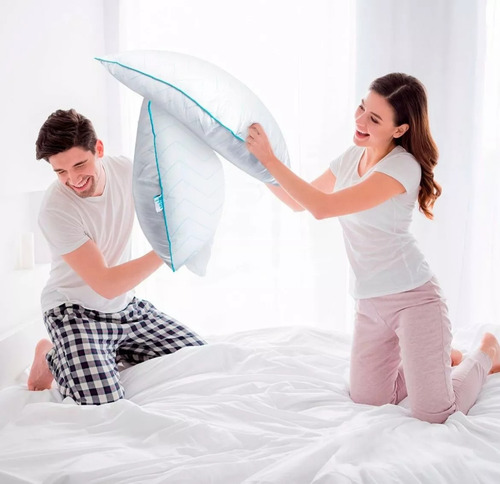Almohada Microgel Estandar Tipo Soñare / Comodidad Premium Zic Zac Matrimonial