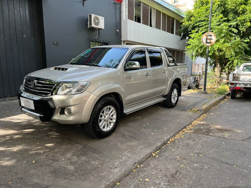 Imagen 8 de 21 de Toyota Hilux 4x2 C/d Srv 3.0 Tdi C/cue
