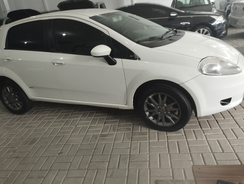 Fiat Punto 1.6 16v Essence Flex 5p