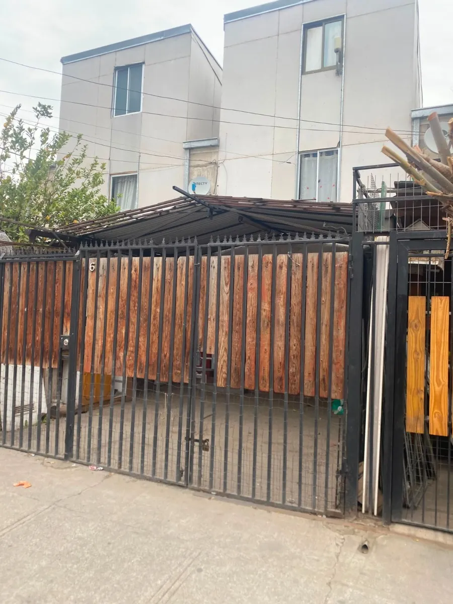 Imagen 1 de 9 de Casa En Renca Bien Mantenida