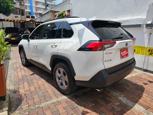Toyota RAV4 2.5 Xle Hev 4X4 Cvt