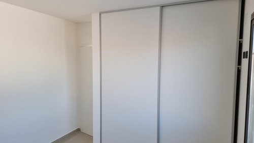 Imagen 15 de 30 de Duplex A Estrenar