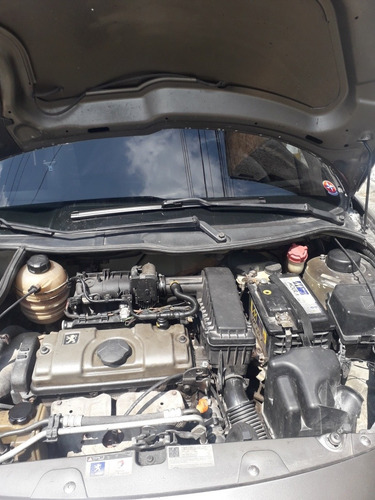 Peugeot Hoggar 1.4 X-line Flex 2p 2011
