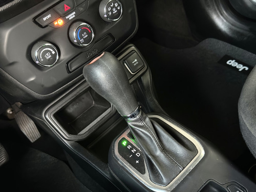 Jeep Renegade 1.8 16V FLEX 4P AUTOMÁTICO