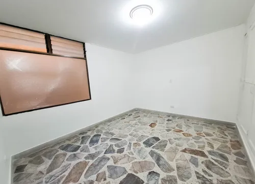 Apartamento En Venta En Laureles Cerca Al Primer Parque