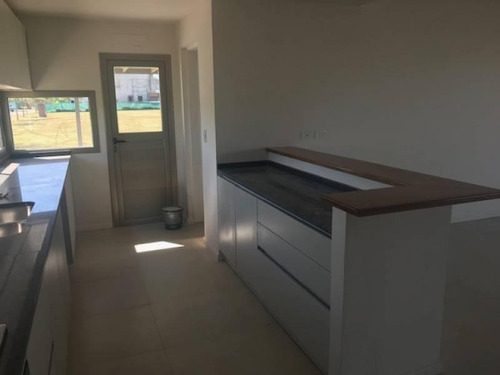 Imagen 8 de 18 de Casa En Venta En Barrio El Canton Maroto Propiedades