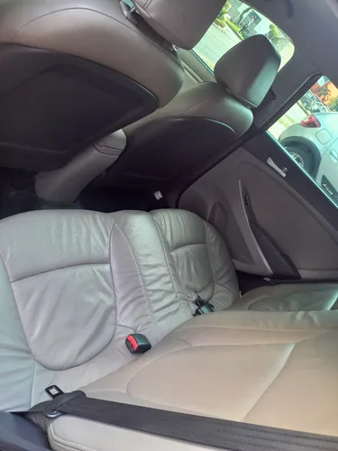Hyundai Accent 1.6 Premium Mecánica