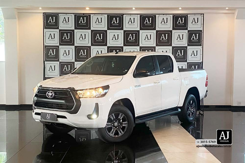 Toyota Hilux 2.8 D-4D TURBO DIESEL CD SR 4X4 AUTOMÁTICO