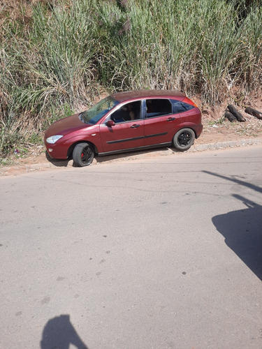 Ford Focus 1.8 5p