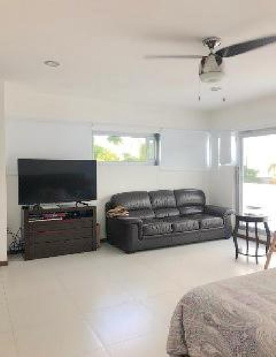 Imagen 30 de 30 de Residencia Con Alberca Propia En Privada En Juriquilla