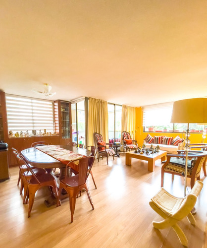 Parque Brasil / 4 Dorm + 3 Baños / Estacionamiento + Bodega