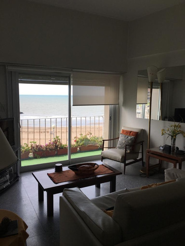 Imagen 5 de 12 de Departamento En Varese Con Vista Al Mar Y Cochera (3 Dorm)