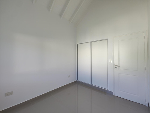 Casa En Venta - 3 Amb En Las Margaritas, Pilar