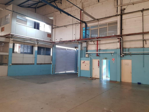 Excelente Galpão Em Terreno Com 3.500 M², - Ga0005