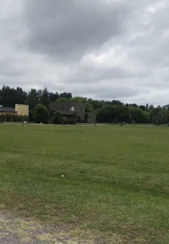 Imagen 3 de 9 de Lote De 3.200 M2 En Haras Del Sol. Pilar