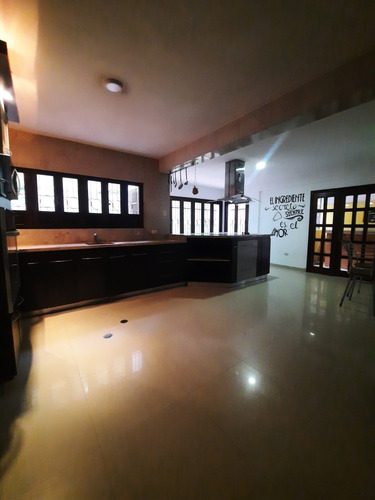 Yannet Inmuebles Vende Casa Calle Cerrada Trigal Norte