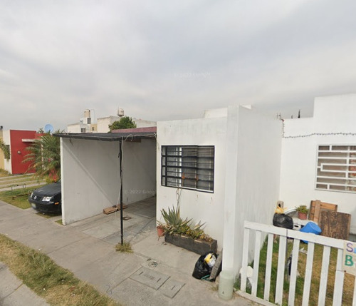 Sk01- Oportunidad Casa En Remate Bancario En C. Telescopio, Villas De La Hacienda, Jal. (solo Recursos Propios)