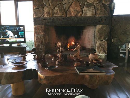 Importante Residencia Con La Mejor Vista De Punta Ballena- Ref: 462