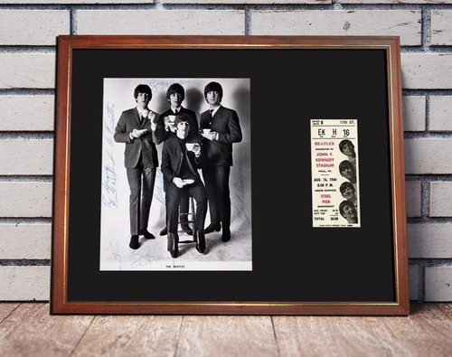 Los Beatles Foto Firmada Y Entrada Recital Jfk Stadium 1966