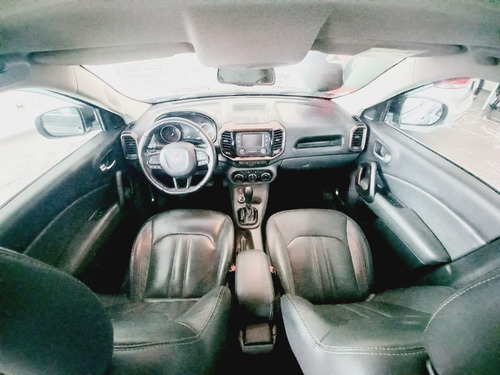 Imagem 14 de 17 de Toro Volcano 4x4 Diesel 2019 Preto